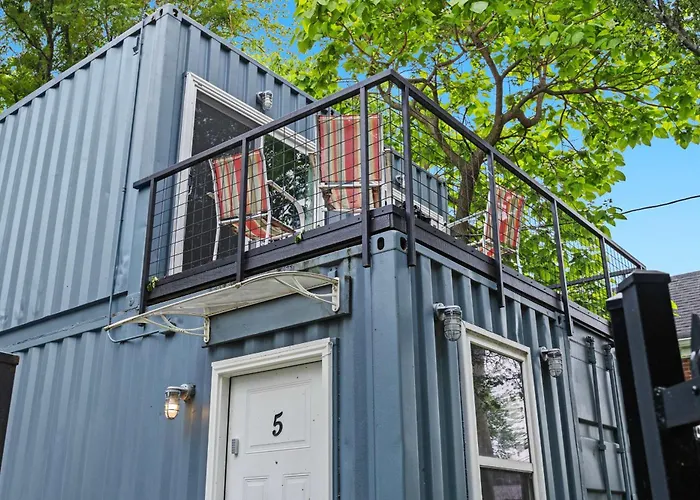 Experience The Unique Re-Nu Shipping Container #5