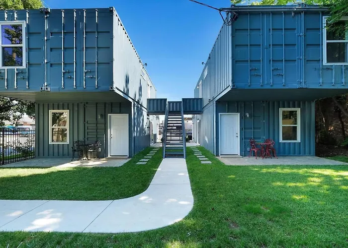 Experience The Unique Re-Nu Shipping Container #5