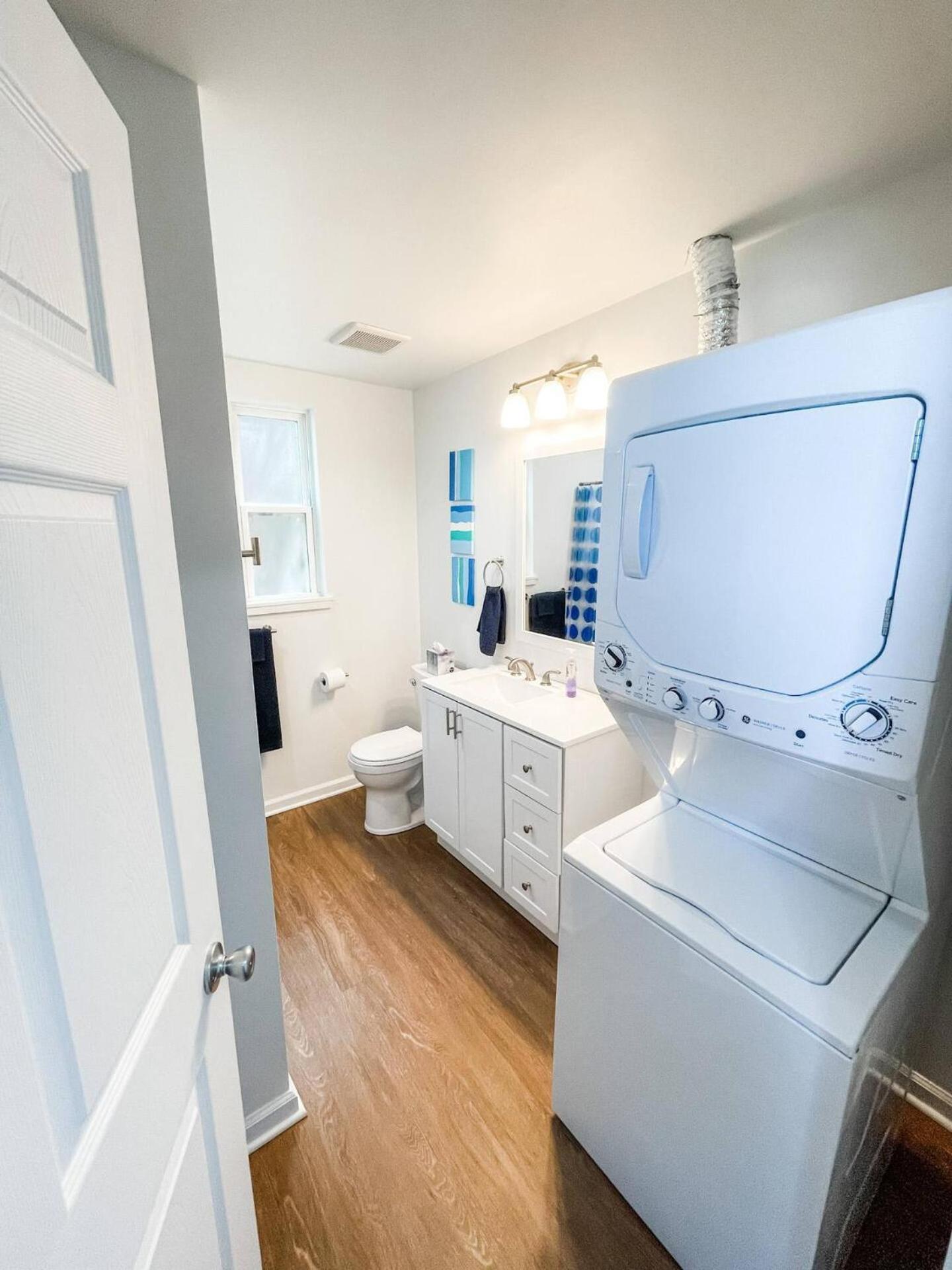 Experience The Unique Re-nu Shipping Container #5 Apartment Louisville